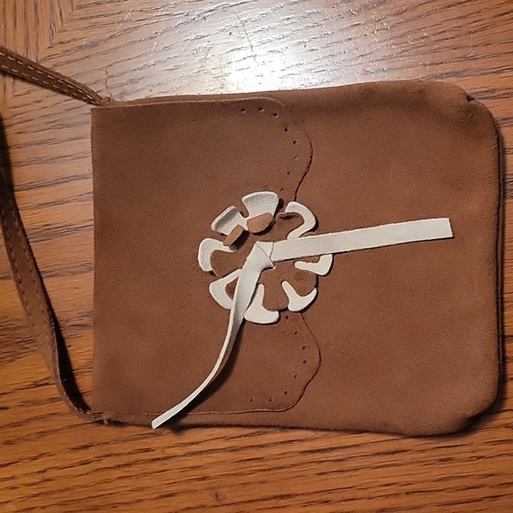 🎉🎉HOST PICK🎉🎉NWT REAL SUEDE BAG - Picture 4 of 8